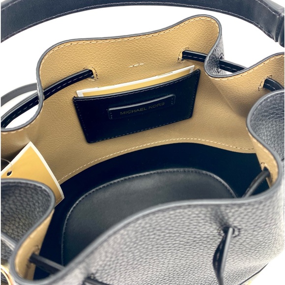 Michael Kors Reed Bucket Crossbody and Wallet Set - Picture 10 of 12